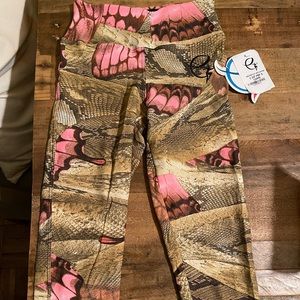 Equilibrium Activewear/ workout capris small